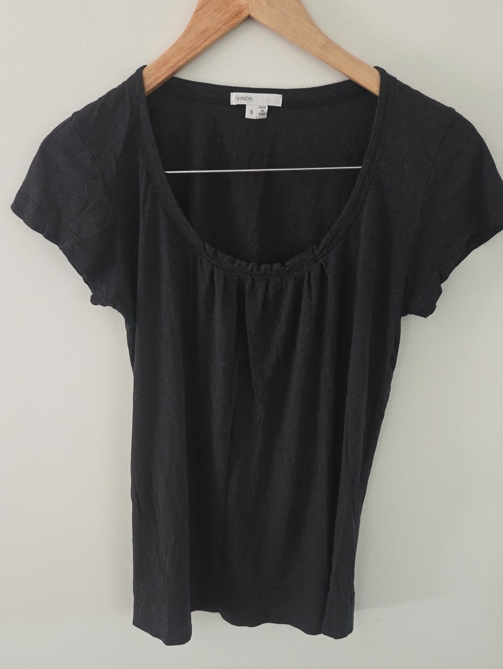 Vince Black Scoop-Neck Cap Sleeve Tee